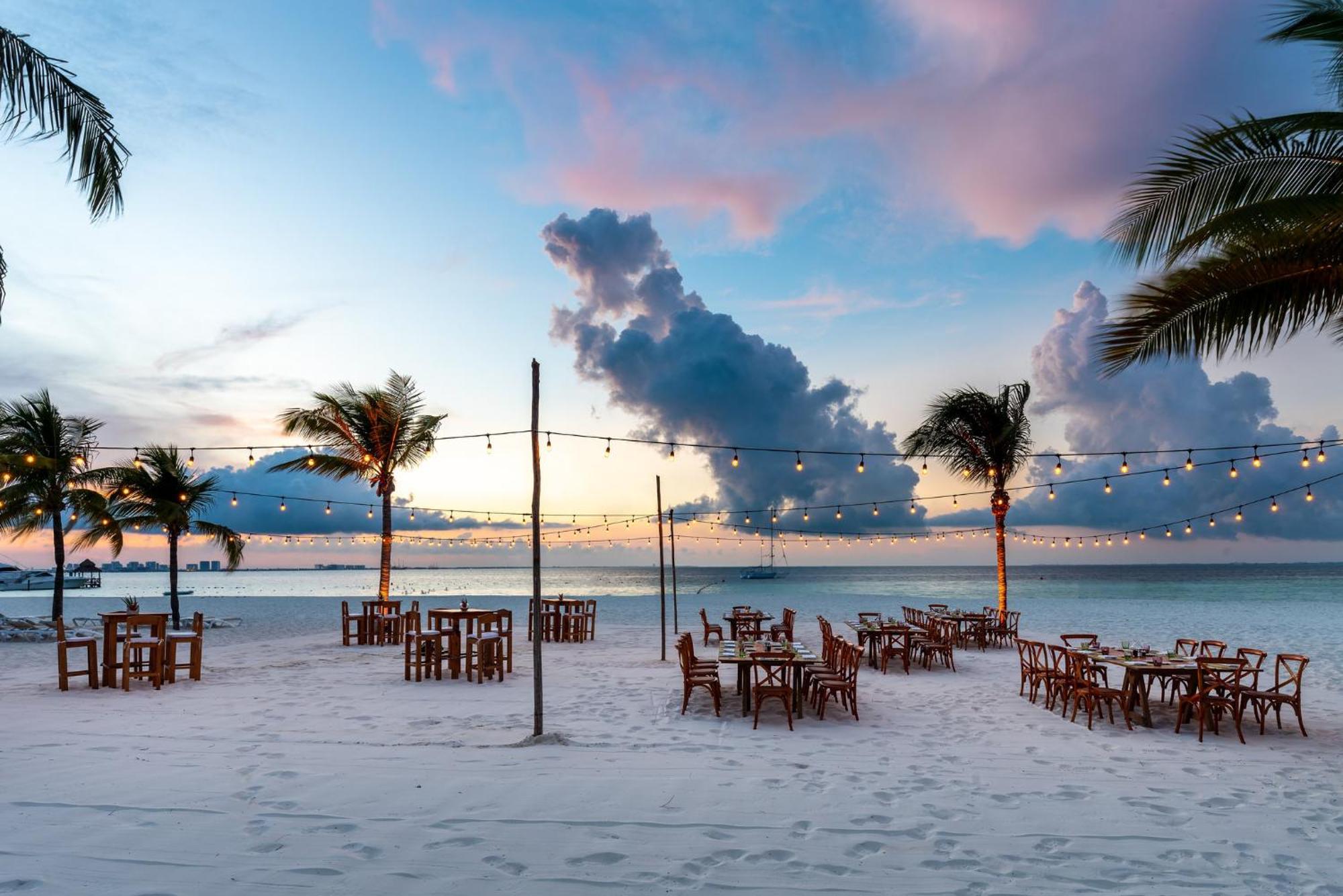 Presidente Intercontinental Cancun Resort Buitenkant foto Beach at the Grand at Moon Palace